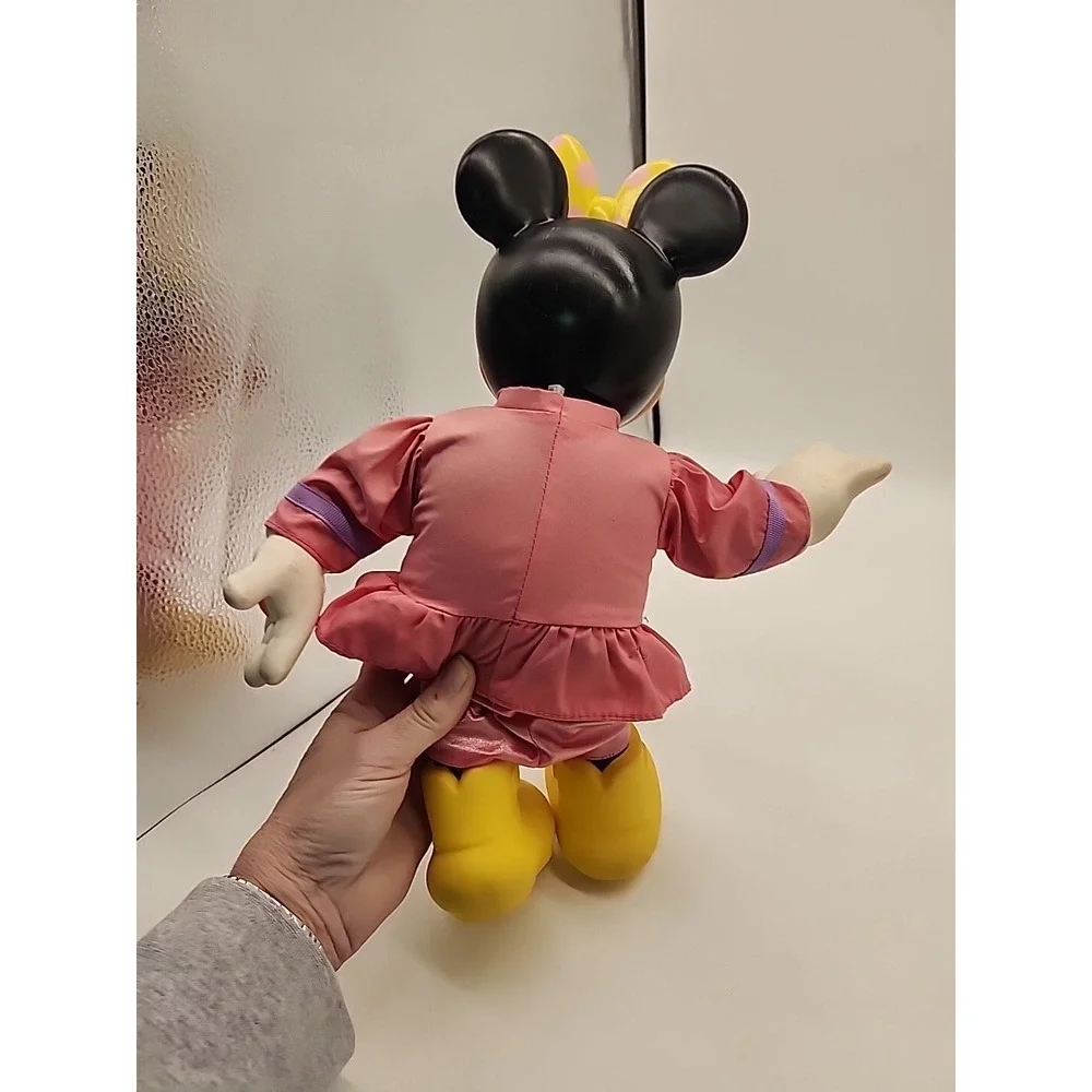 Vintage Minnie Mouse Musical Notes Doll Toy Disney 1990 Mattel 13.5